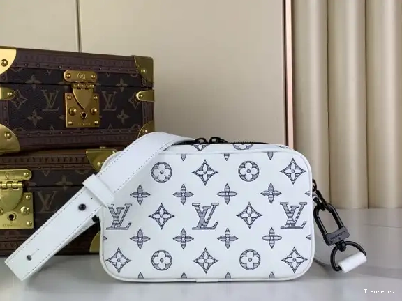 Affordable LOUIS Alpha-11.0*18.5*6.5CM Nano VUITTON 0529